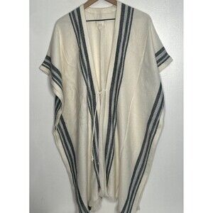Treasure Bond Beach Poncho Cream Blue One Size Boho Lagenlook Resortwear Luxury